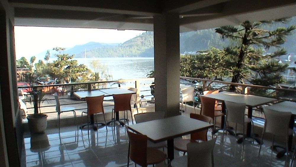 巴拉巴特潘杜西湖大酒店 外观 照片